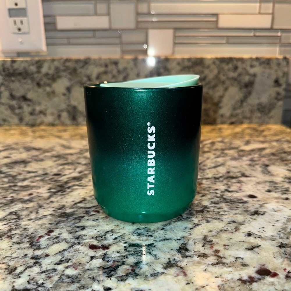 Starbucks 8oz coffee cup with lid